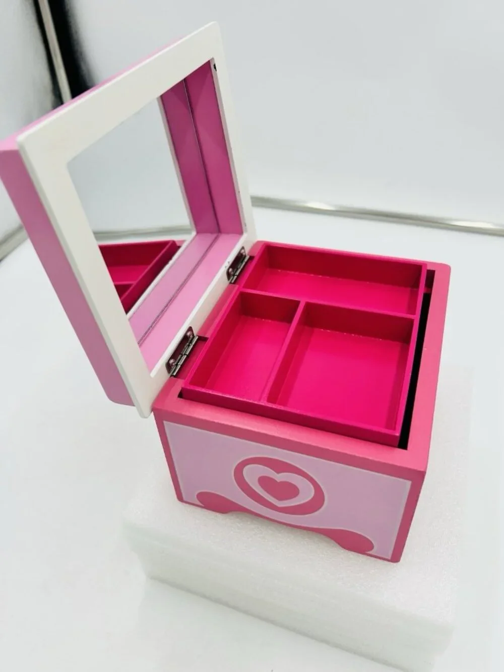 Melissa and Doug Jewelry Box Container Small Pink Felt Lined 6.5 x 5.5 x 4.5